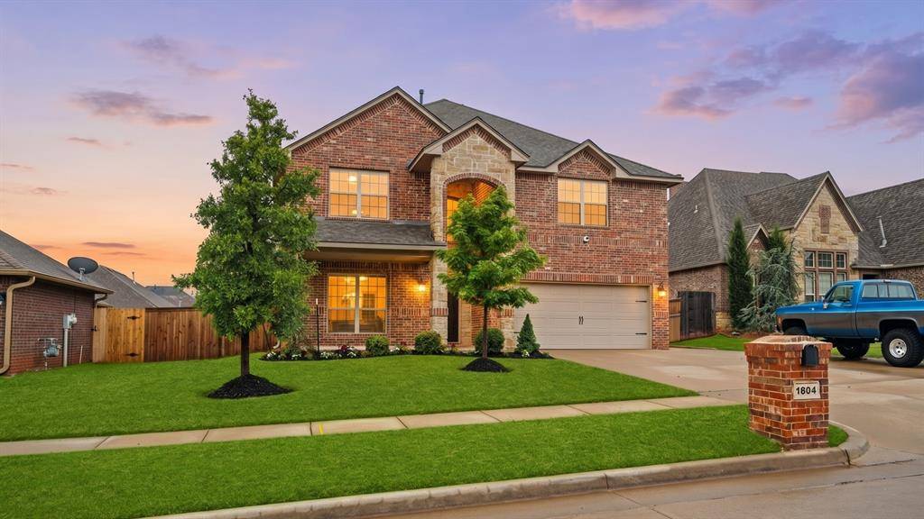 1804 Flagman ST, Yukon, OK 73099