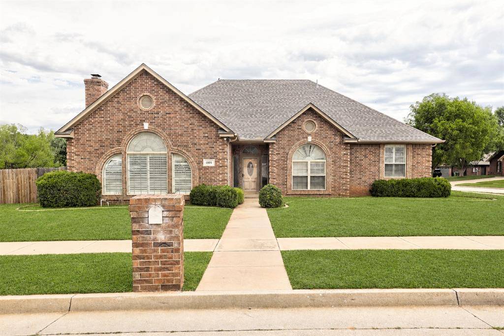 1801 Churchill RD, Yukon, OK 73099