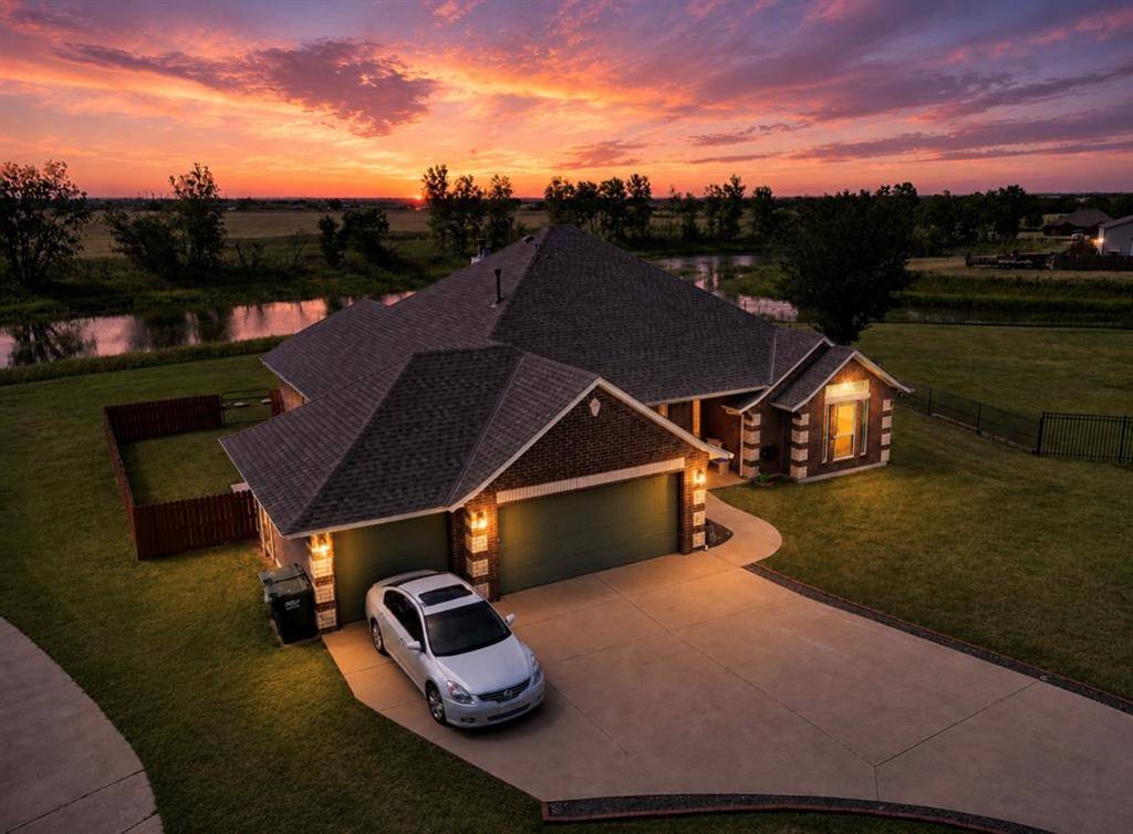8507 Hudson LN, Piedmont, OK 73078