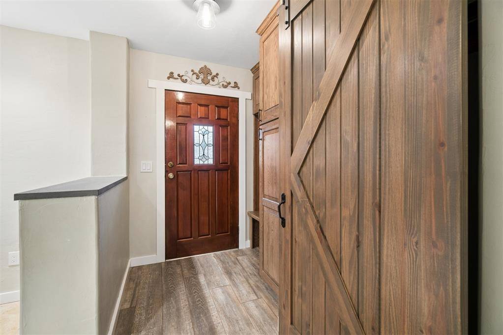 1025 E Triplett RD, Guthrie, OK 73044