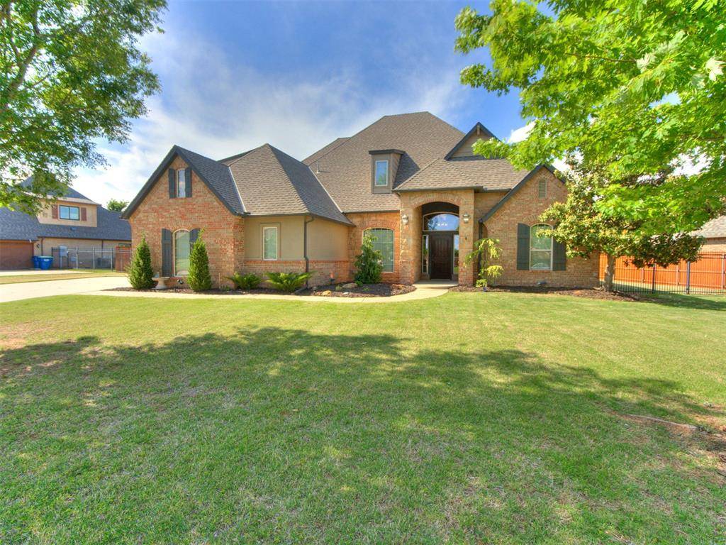 1017 W Camellia WAY, Mustang, OK 73064