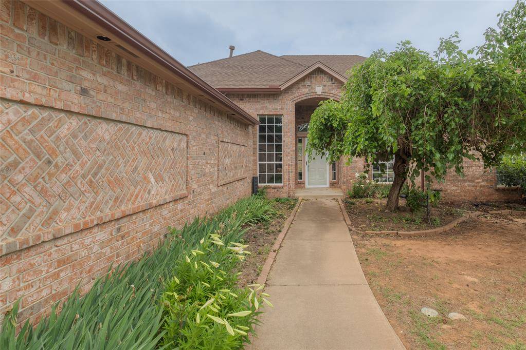 19825 Corral PL, Edmond, OK 73012