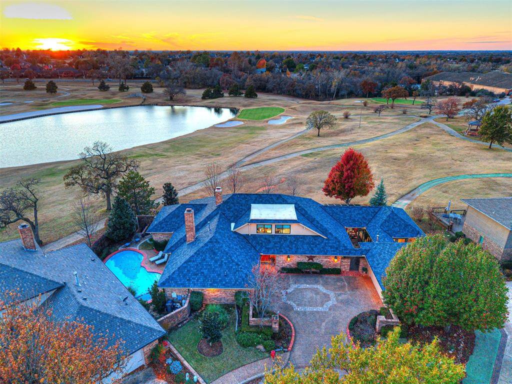 650 E Oak PL, Edmond, OK 73025