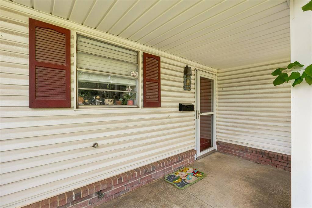 830 Douglas DR, Norman, OK 73069