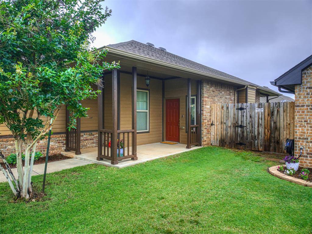 8313 NW 141st CIR, Oklahoma City, OK 73142