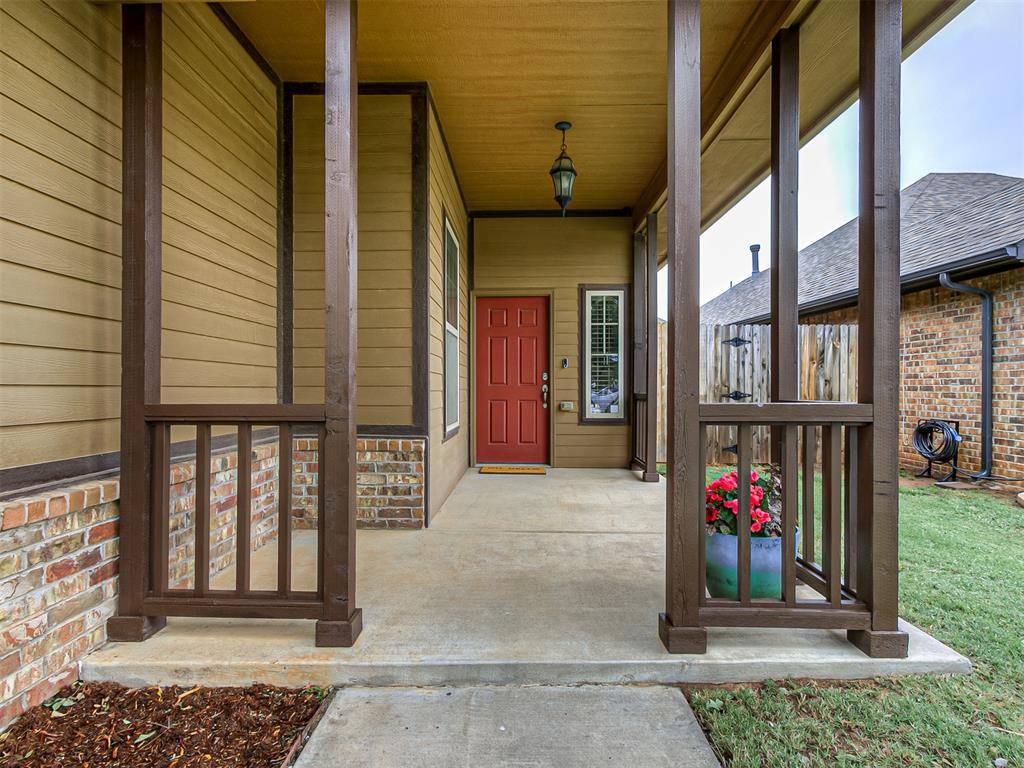 8313 NW 141st CIR, Oklahoma City, OK 73142