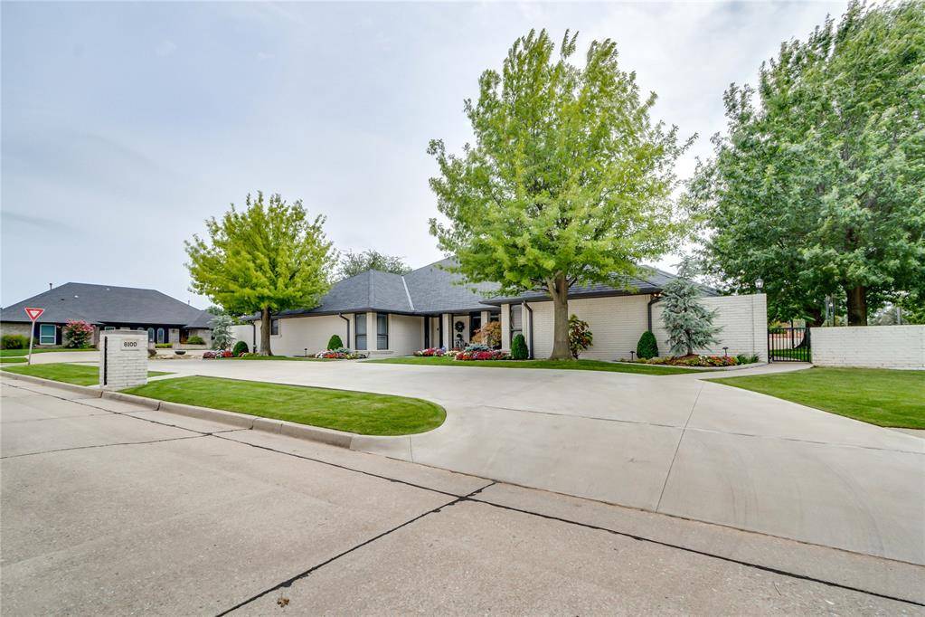 8100 Sunkist LN, Bethany, OK 73008