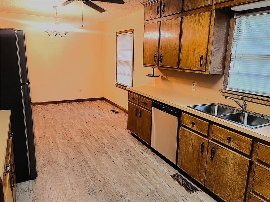 5344 NW 45th ST, Warr Acres, OK 73122