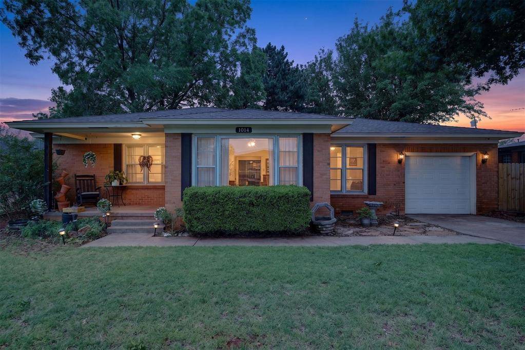1014 W E AVE, Elk City, OK 73644