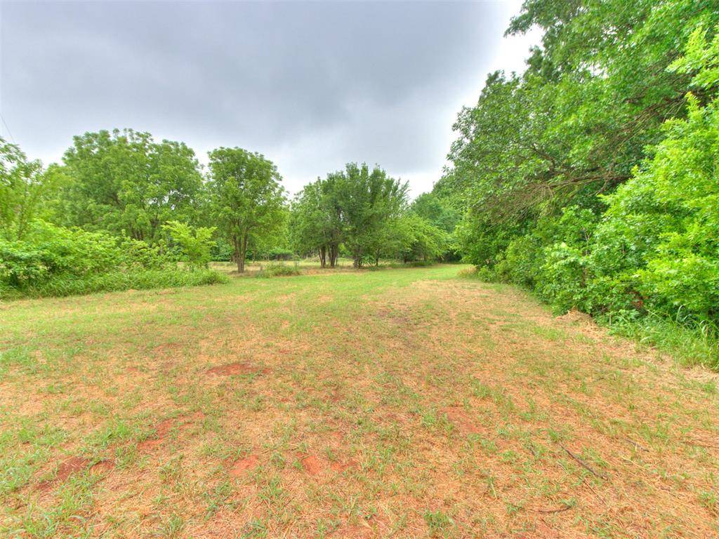 1107 Willow Creek DR, Guthrie, OK 73044