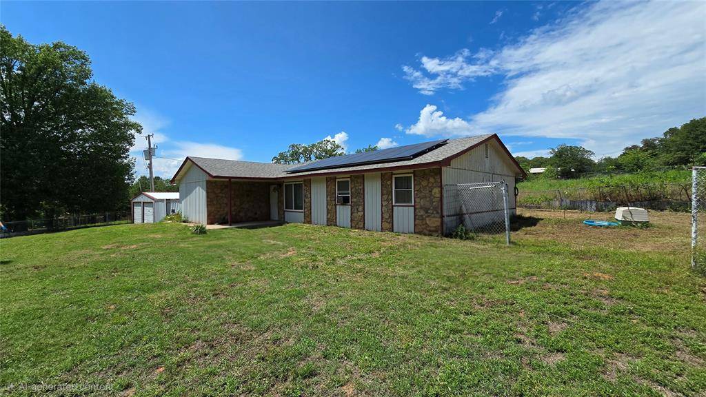 15421 S Hickory LN, Noble, OK 73068