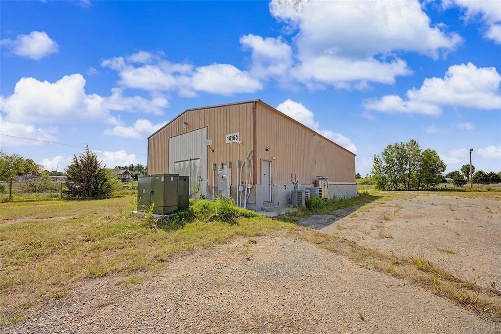 14165 W W Cooksey Roads, Crescent, OK 73028