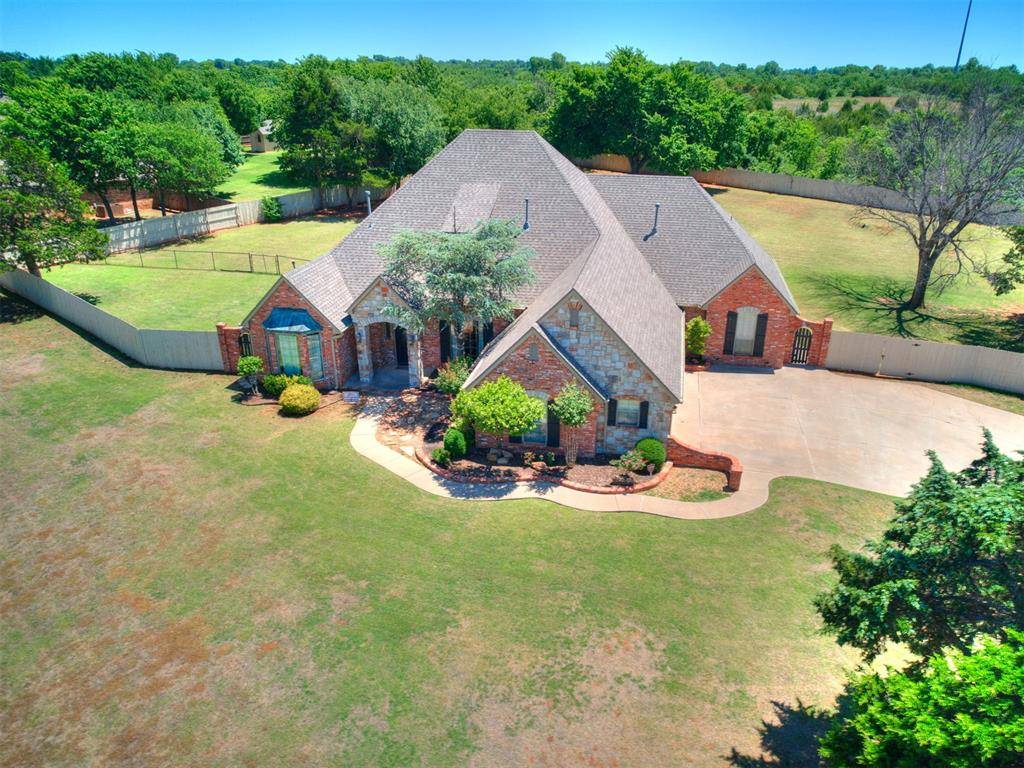 1350 E Angel Fire TER, Mustang, OK 73064