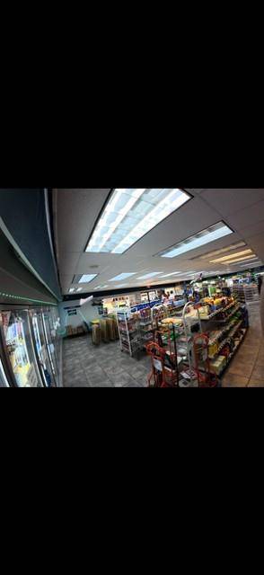 401 W Davis AVE, Weatherford, OK 73096