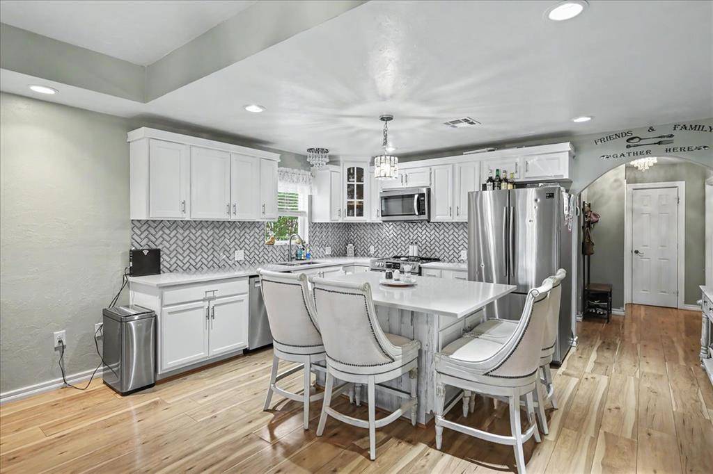 4043 NW 8th ST, Oklahoma City, OK 73107