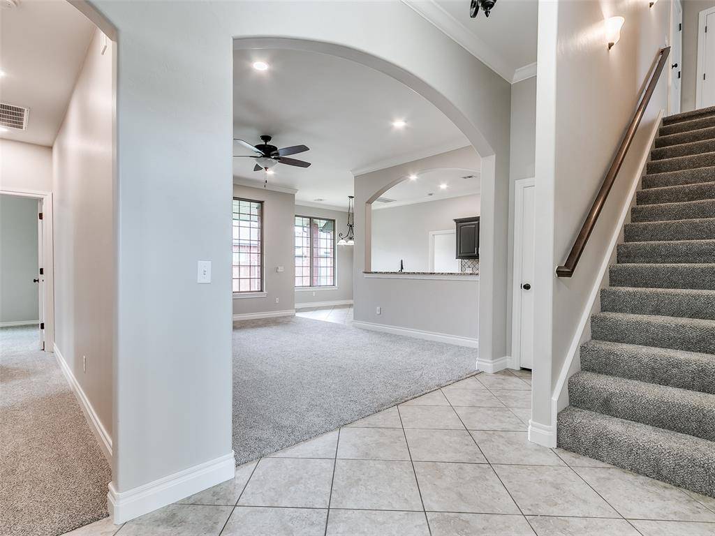 308 Madison Place DR, Moore, OK 73160