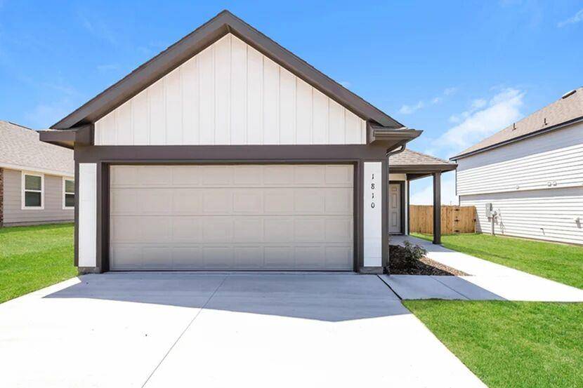 1810 Crimson Lake BLVD, El Reno, OK 73036