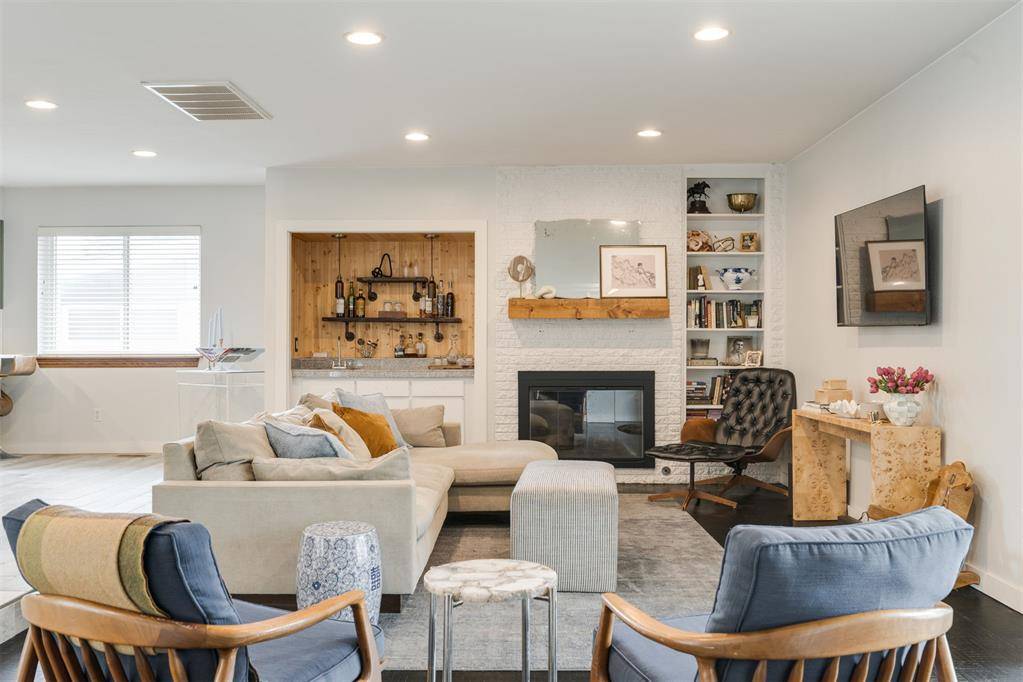 3820 NW 68th ST, Oklahoma City, OK 73116