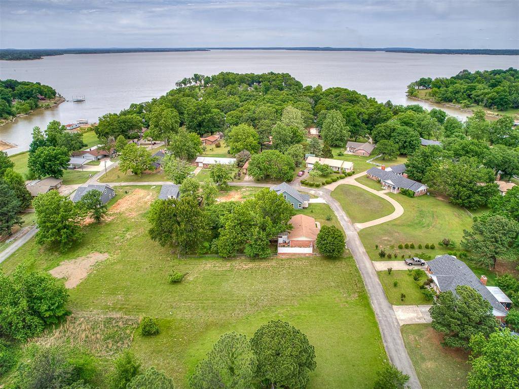 1749 Rockford DR, Eufaula, OK 74432