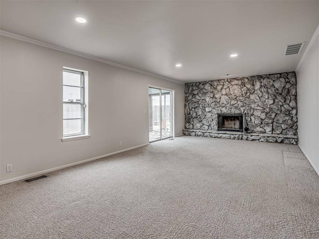 3501 Wynn CIR, Edmond, OK 73013