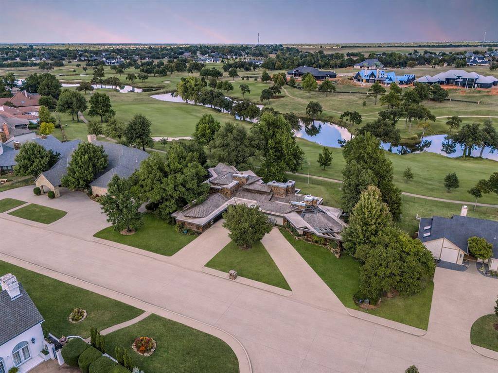 1205 Oak Tree DR, Edmond, OK 73025