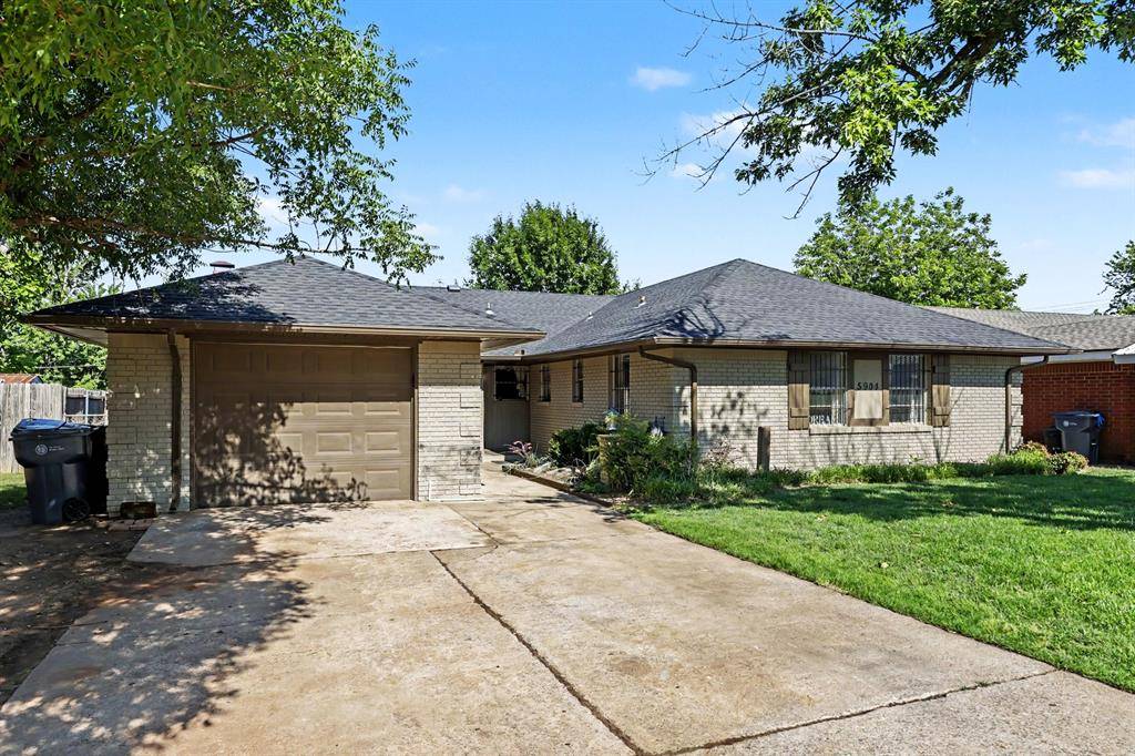 5904 N College ST, Warr Acres, OK 73122
