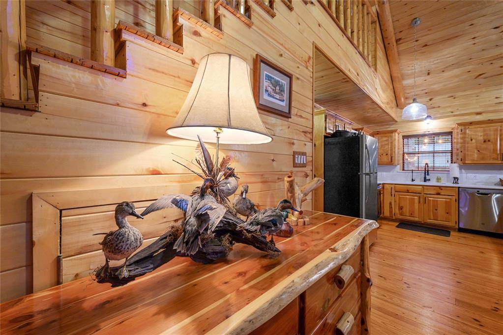 101 Laurel Branch LN, Broken Bow, OK 74728