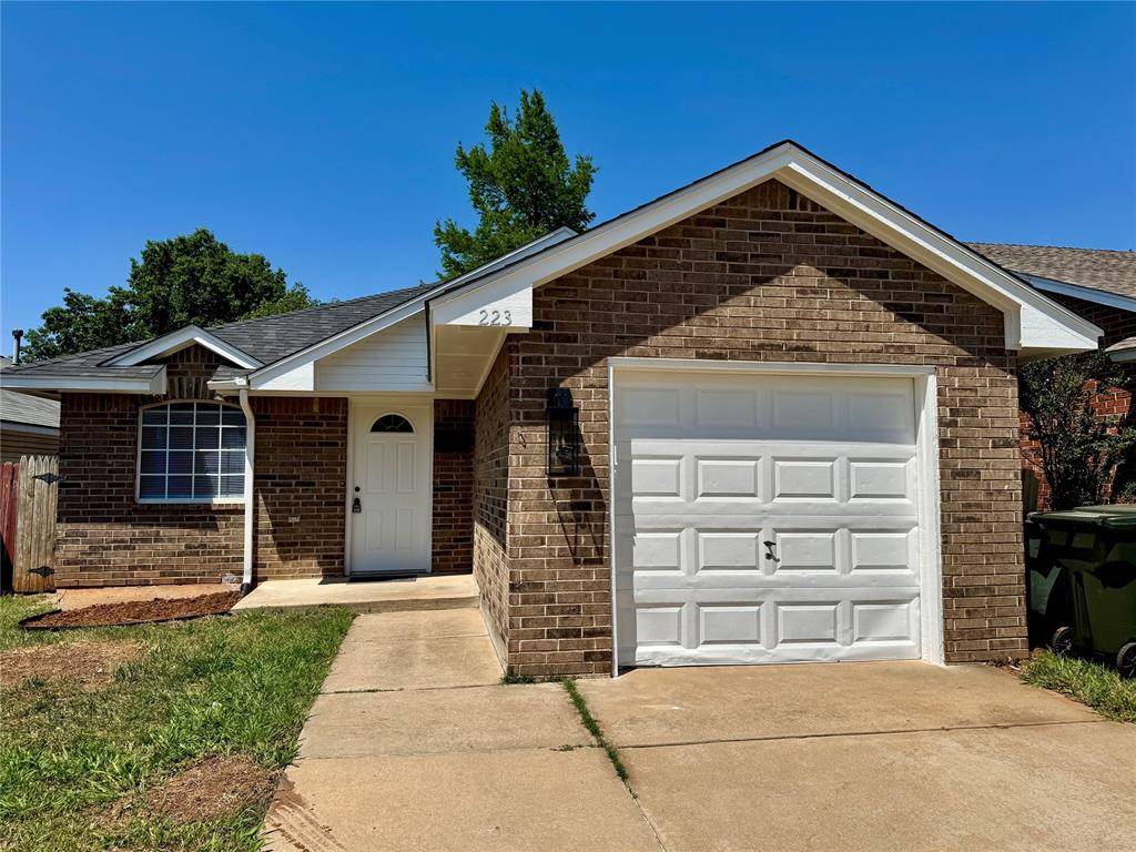 223 W 6th ST, Edmond, OK 73003