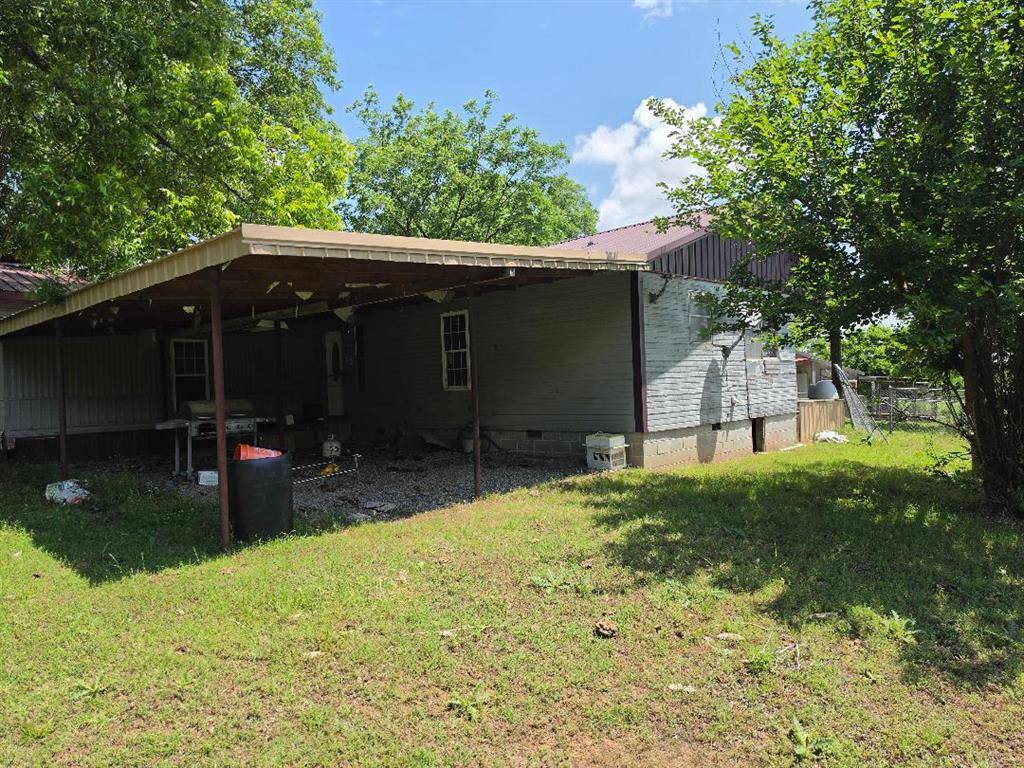 386003 E Old 62 HWY, Weleetka, OK 74880