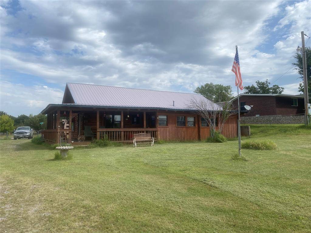 21308 E 989 RD, Foss, OK 73647