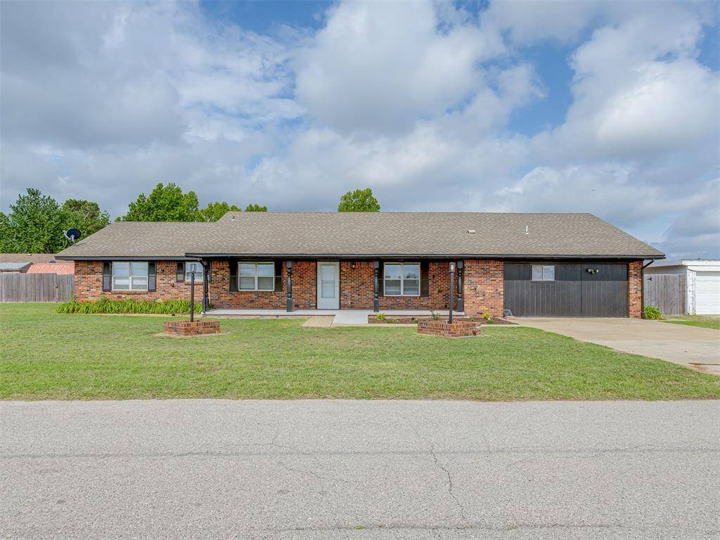 202 Walter WAY, Anadarko, OK 73005