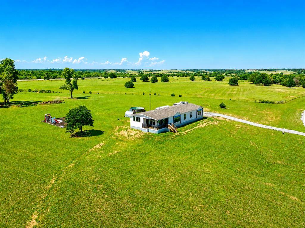 541 County Road 1428, Ninnekah, OK 73067