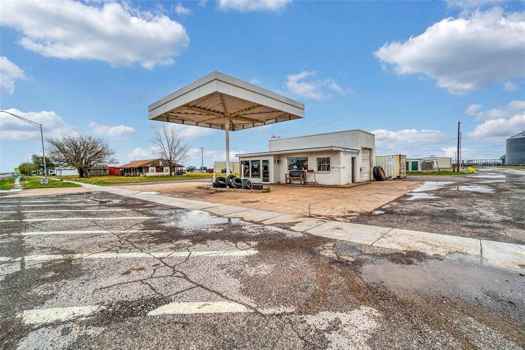 200 E Second ST, Duke, OK 73532