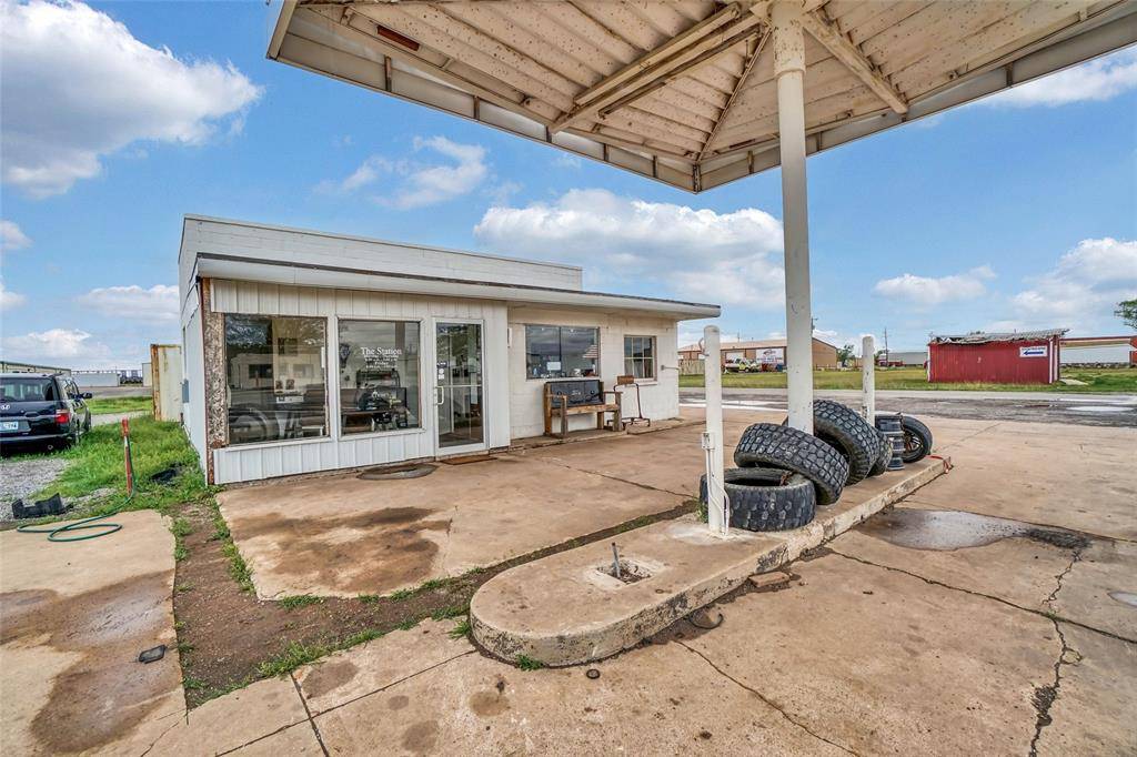 200 E Second ST, Duke, OK 73532