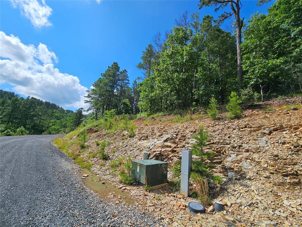 635 Virginia Pine PL, Broken Bow, OK 74728