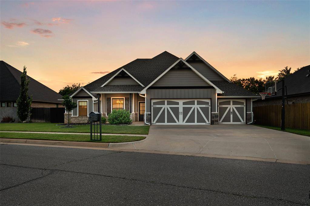 15609 Fountain Creek LN, Edmond, OK 73013