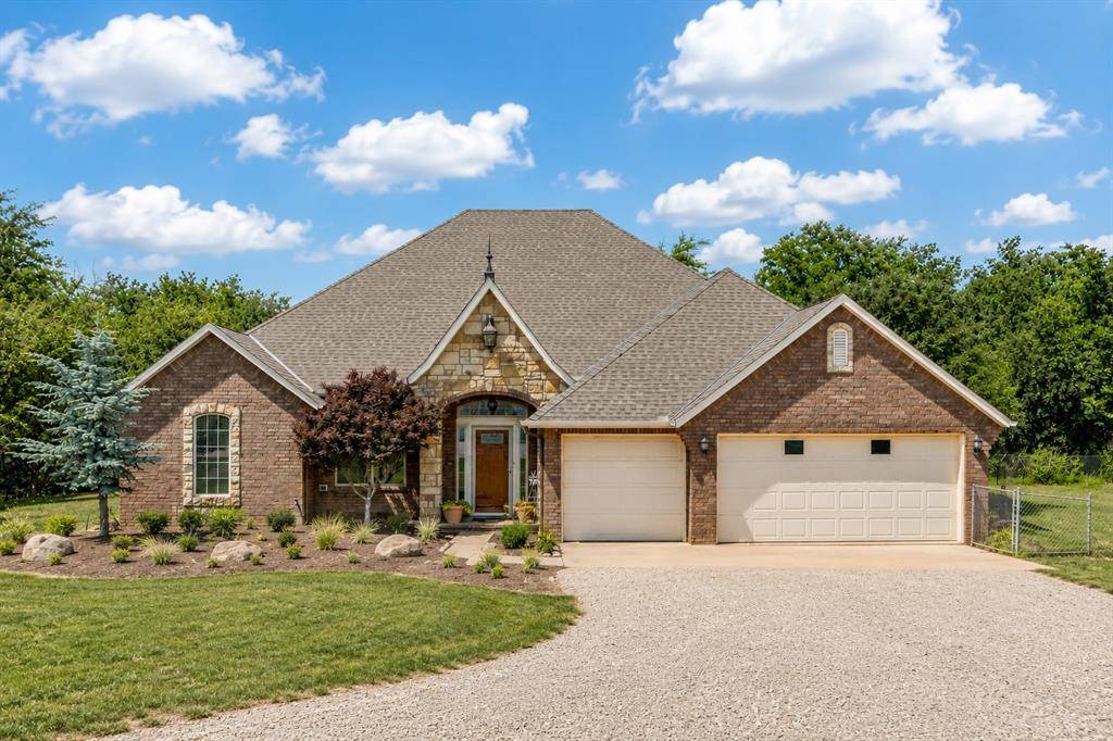 2805 NE Edmond RD, Piedmont, OK 73078