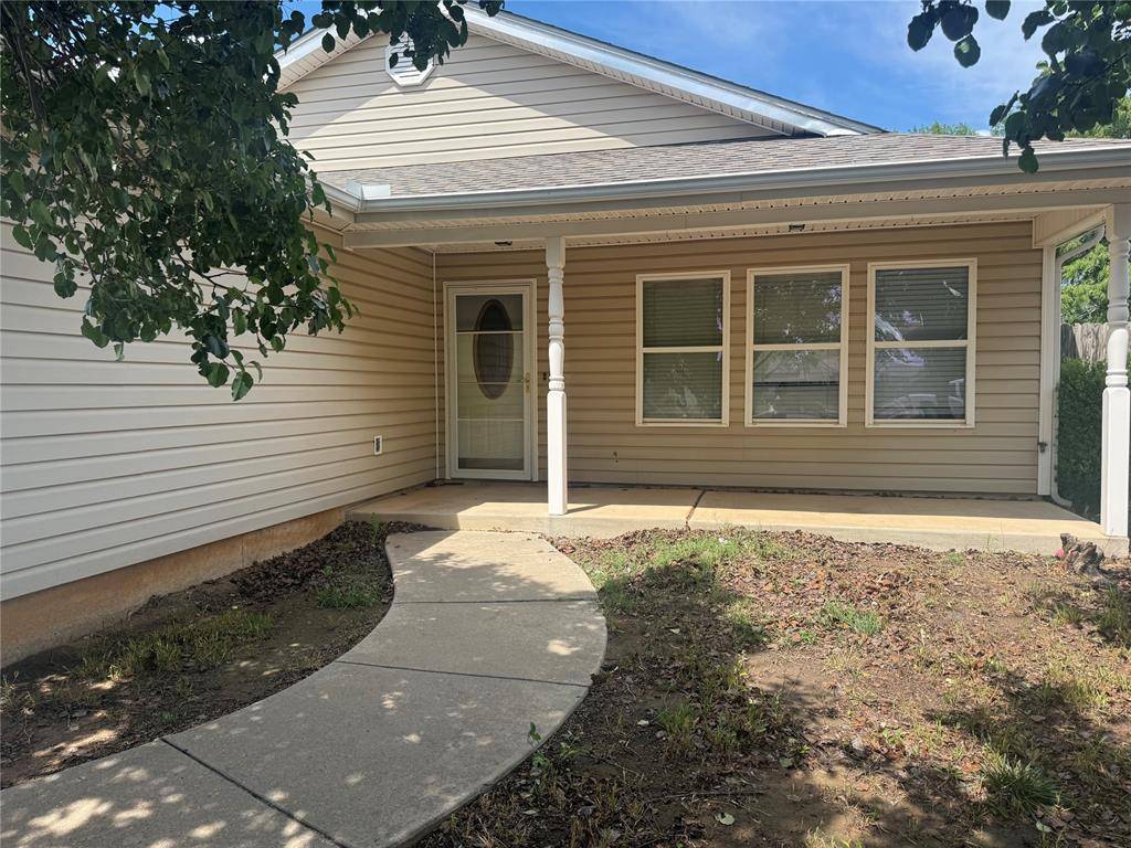 401 Poppy LN, Norman, OK 73069