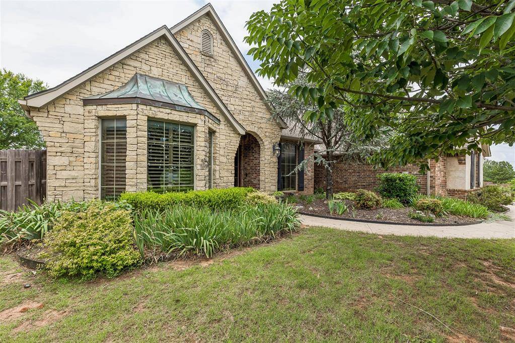 2901 Alyssum CT, Edmond, OK 73034