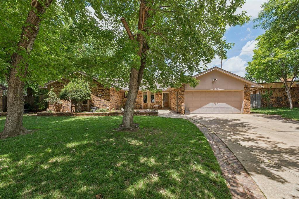 1629 Exeter CT, Oklahoma City, OK 73159