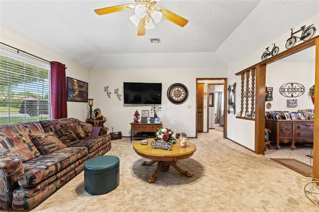 153 Jami AVE, Weatherford, OK 73096