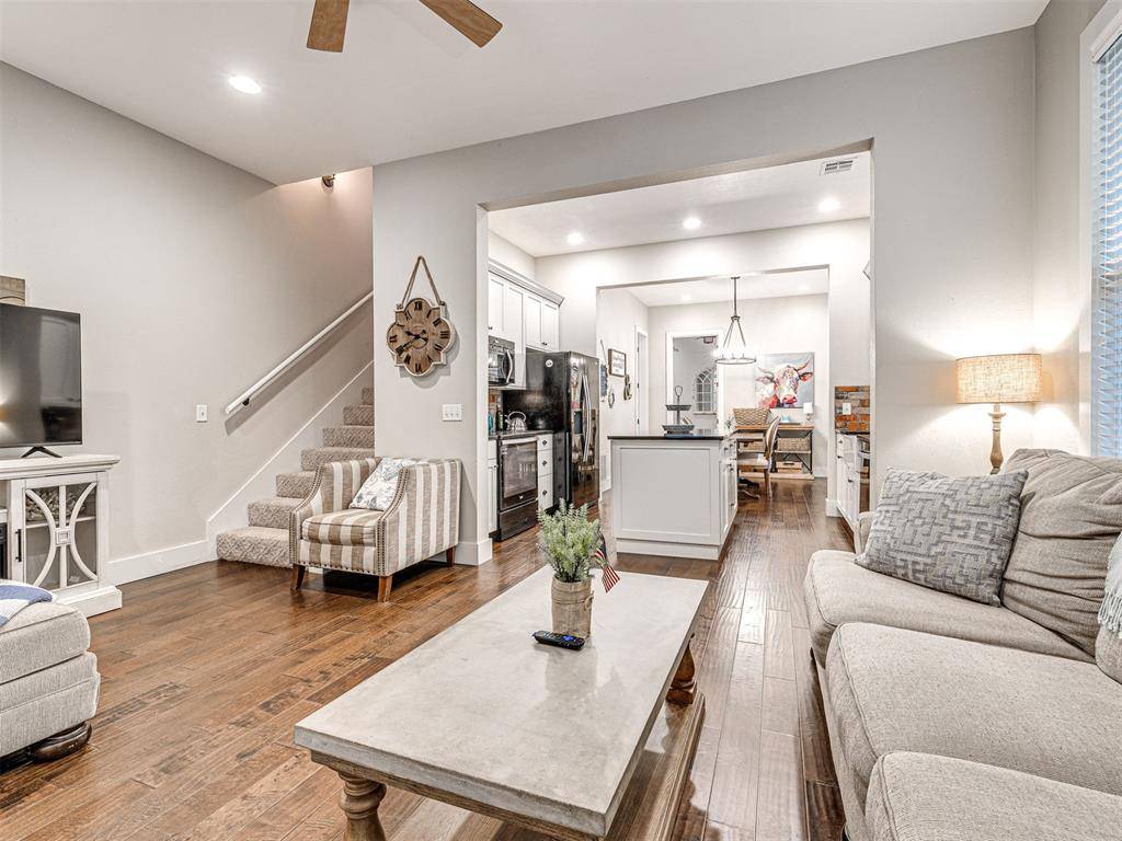 48 Park ST, Carlton Landing, OK 74432
