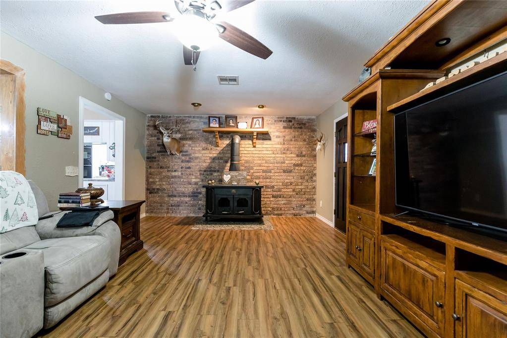 132 Merritt DR, Elk City, OK 73644