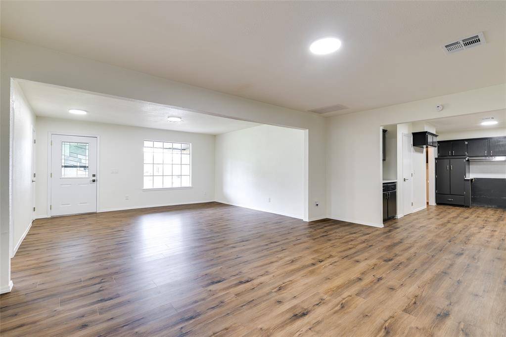 4109 Angela CIR, Del City, OK 73115