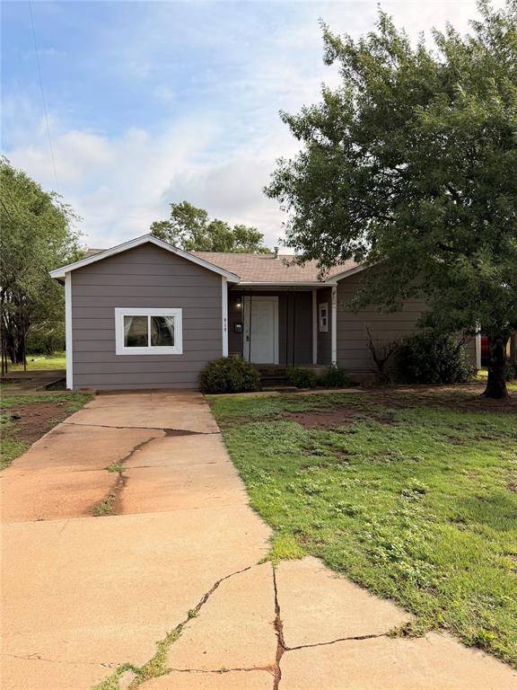 919 Lee Ora ST, Altus, OK 73521