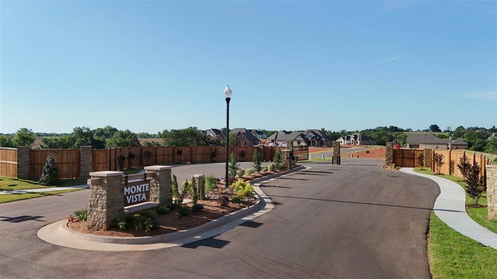 1804 Maplewood LN, Norman, OK 73071