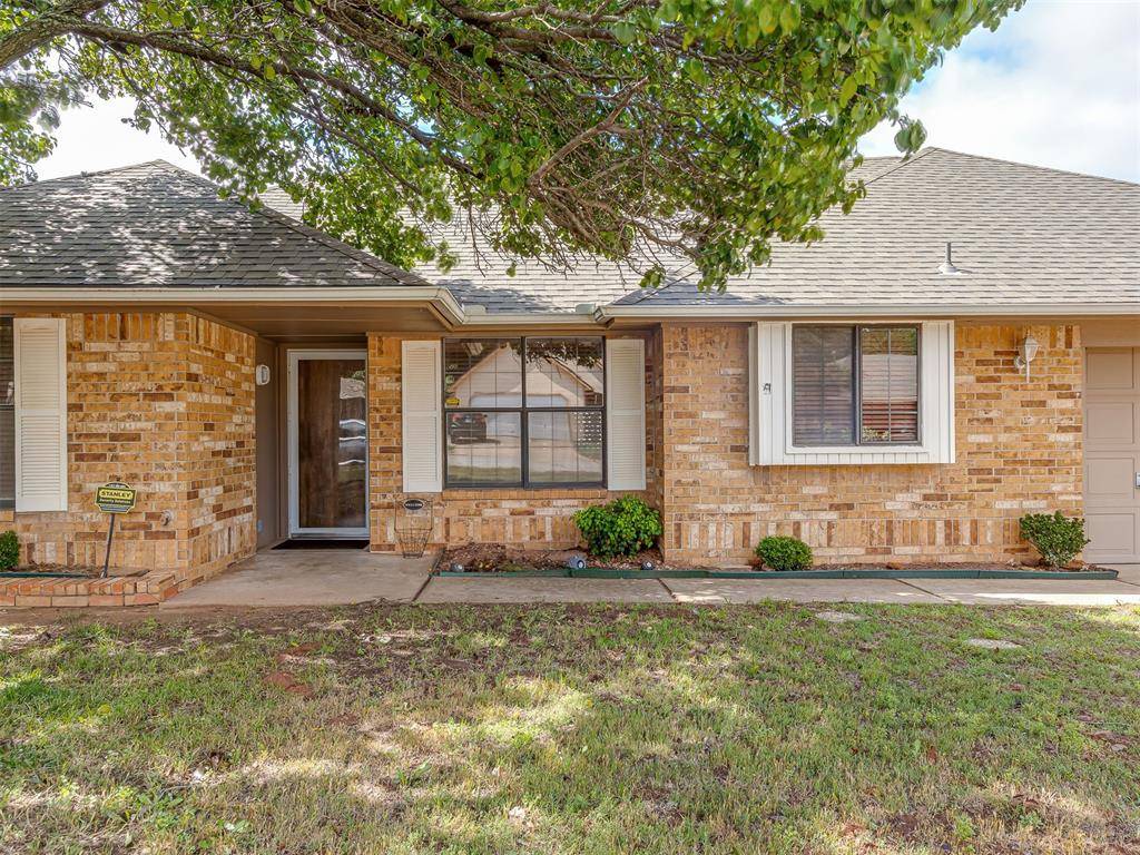 2608 Northwood LN, Edmond, OK 73013