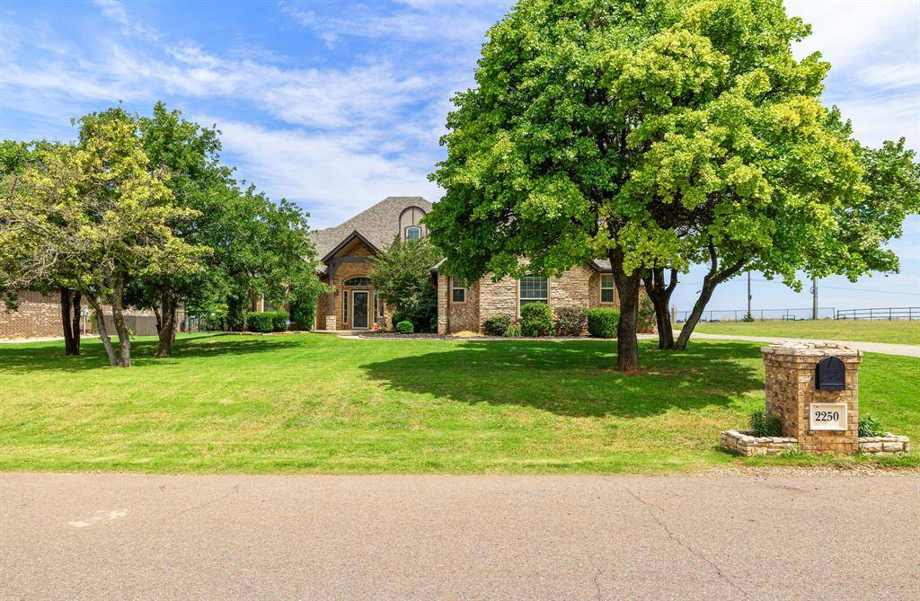 2250 Jackson LN, Blanchard, OK 73010