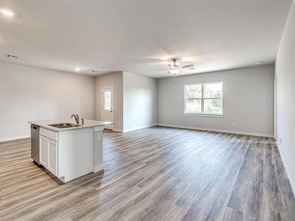 504 Cumberland DR, Guthrie, OK 73044