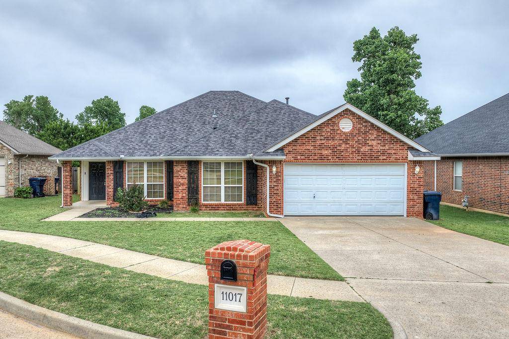 11017 NW 107th CIR, Yukon, OK 73099